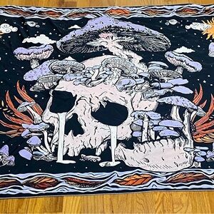 Skull psychedelic Mushroom wall hanging, small table cloth lightweight